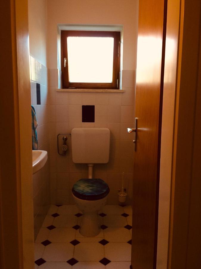Charmantes Garten-Apartment: Erholung Im Chiemgau Unterwoessen Luaran gambar