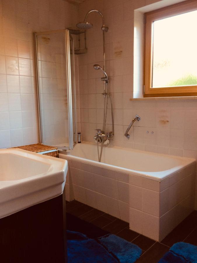 Charmantes Garten-Apartment: Erholung Im Chiemgau Unterwoessen Luaran gambar